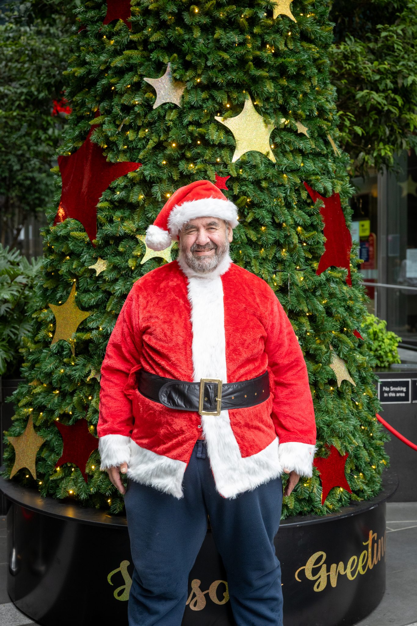 Meet the Christmas Cover Star — Con! – The Big Issue